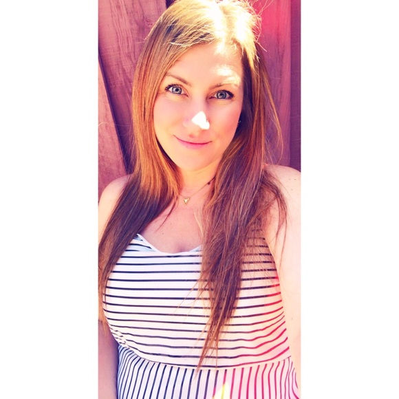 Meet your Posher, Nicole - Picture 4 of 8